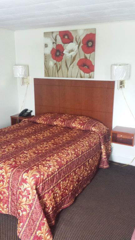 Royal Inn Motel Watertown Habitación foto