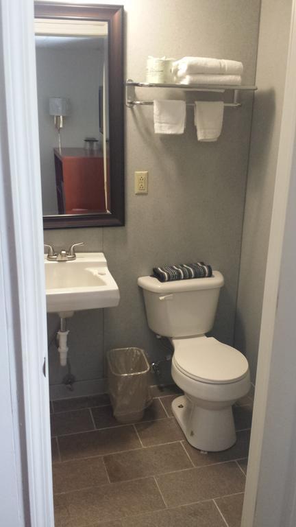 Royal Inn Motel Watertown Habitación foto